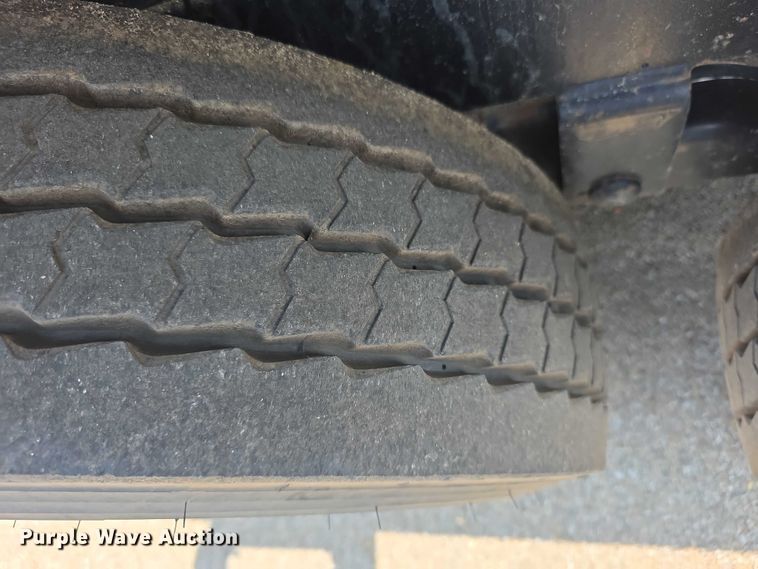 image for item EF3783 2019 Kaufman  FDDT tilt deck equipment trailer