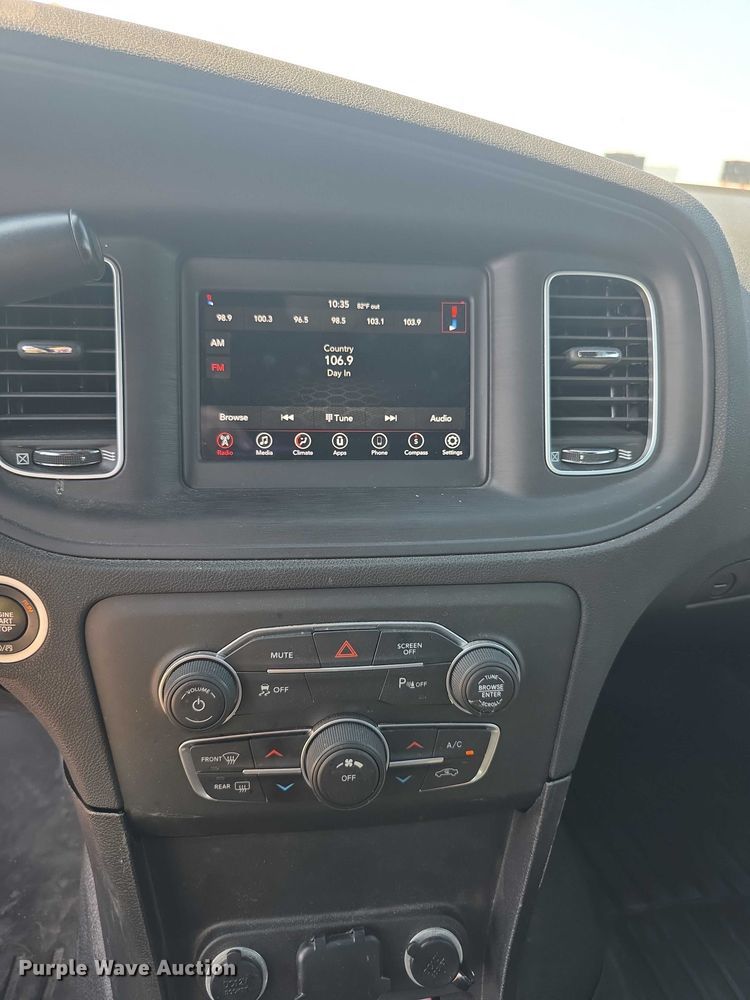 image for item EF3785 2020 Dodge  Charger Police 