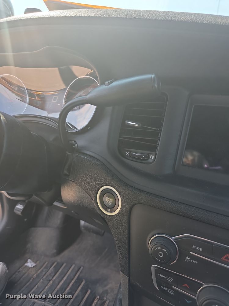 image for item EF3786 2019 Dodge  Charger Police 