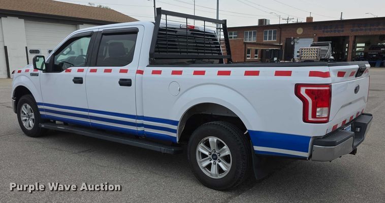 image for item EF3819 2016 Ford F150 XLT SuperCrew pickup truck