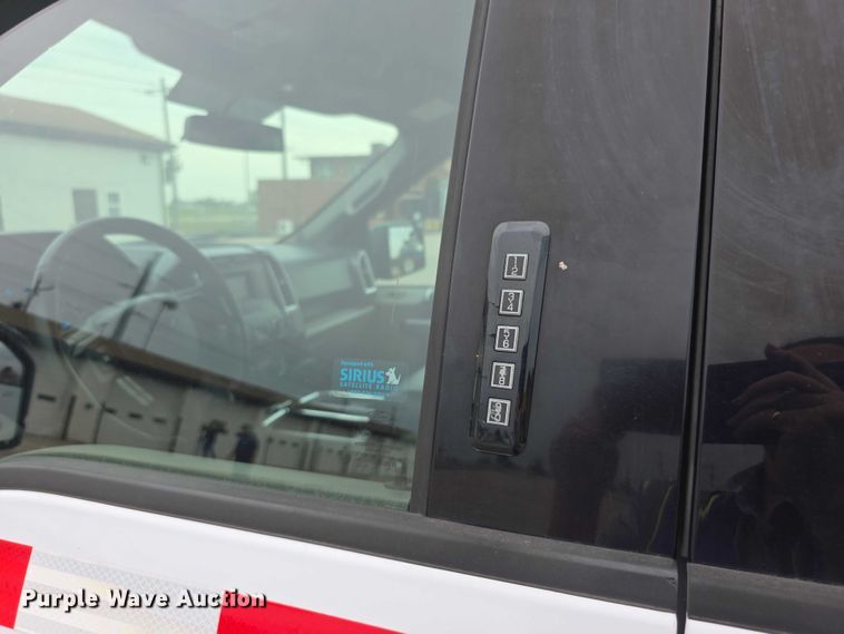 image for item EF3819 2016 Ford F150 XLT SuperCrew pickup truck