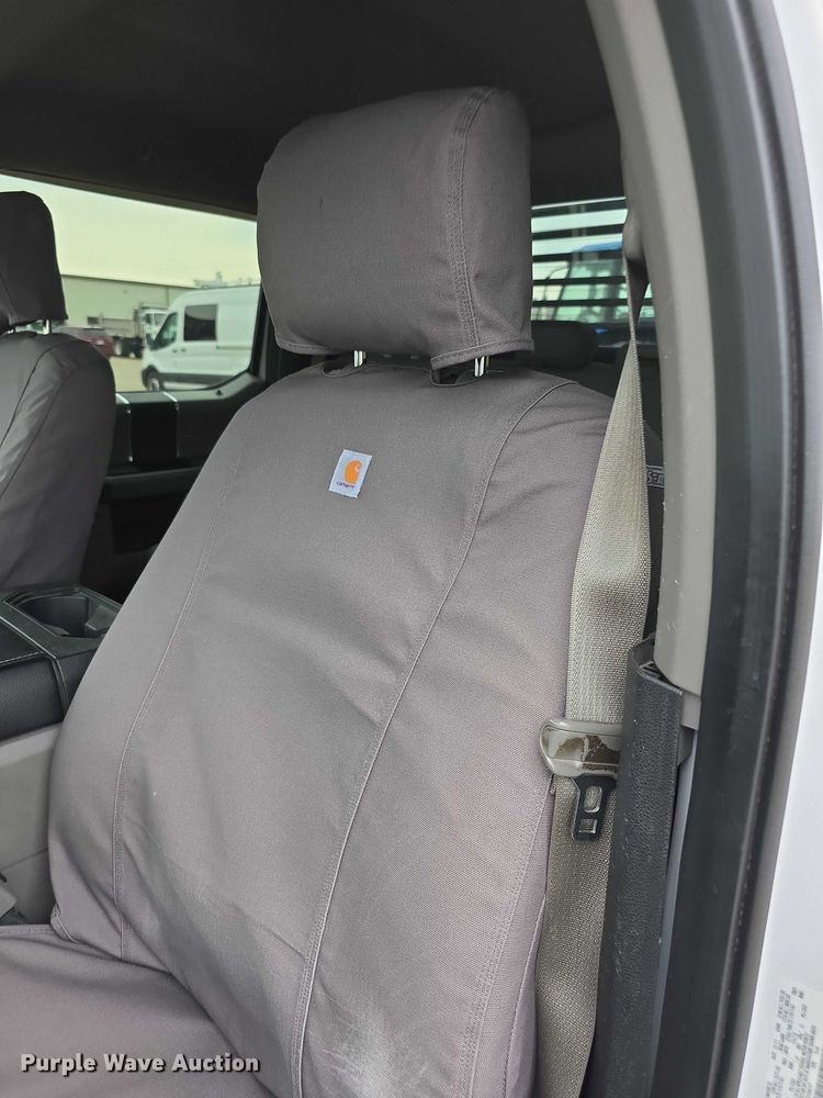 image for item EF3819 2016 Ford F150 XLT SuperCrew pickup truck