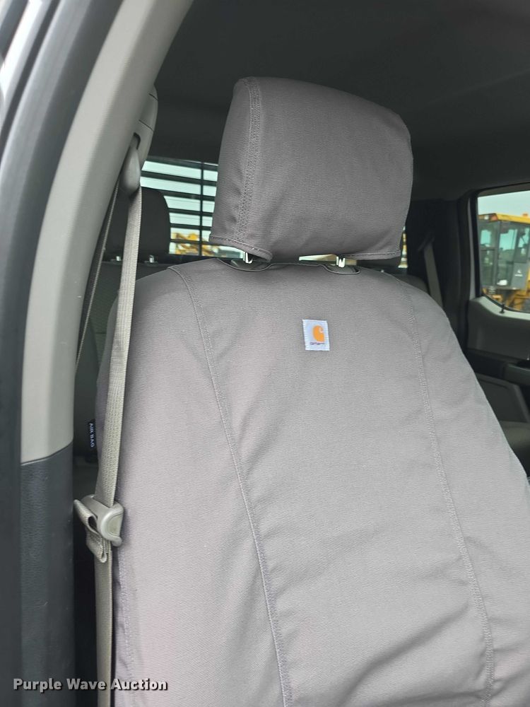 image for item EF3819 2016 Ford F150 XLT SuperCrew pickup truck