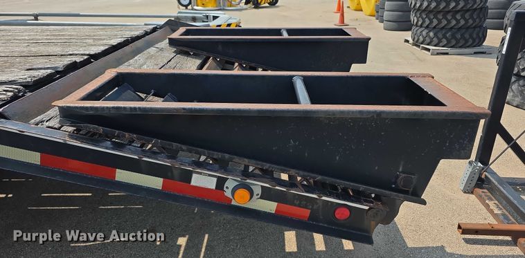 image for item EF3820 2009 Felling DA292 equipment trailer