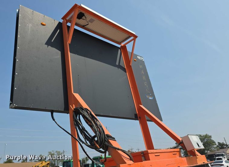 image for item EF3821 2012 Energy Absorption Systems crash attenuator trailer