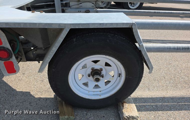 image for item EF3821 2012 Energy Absorption Systems crash attenuator trailer