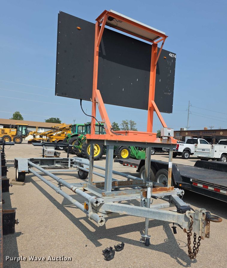 image for item EF3824 2012 Energy Absorption Systems crash attenuator trailer