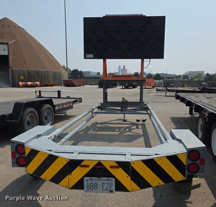 image for item EF3824 2012 Energy Absorption Systems crash attenuator trailer
