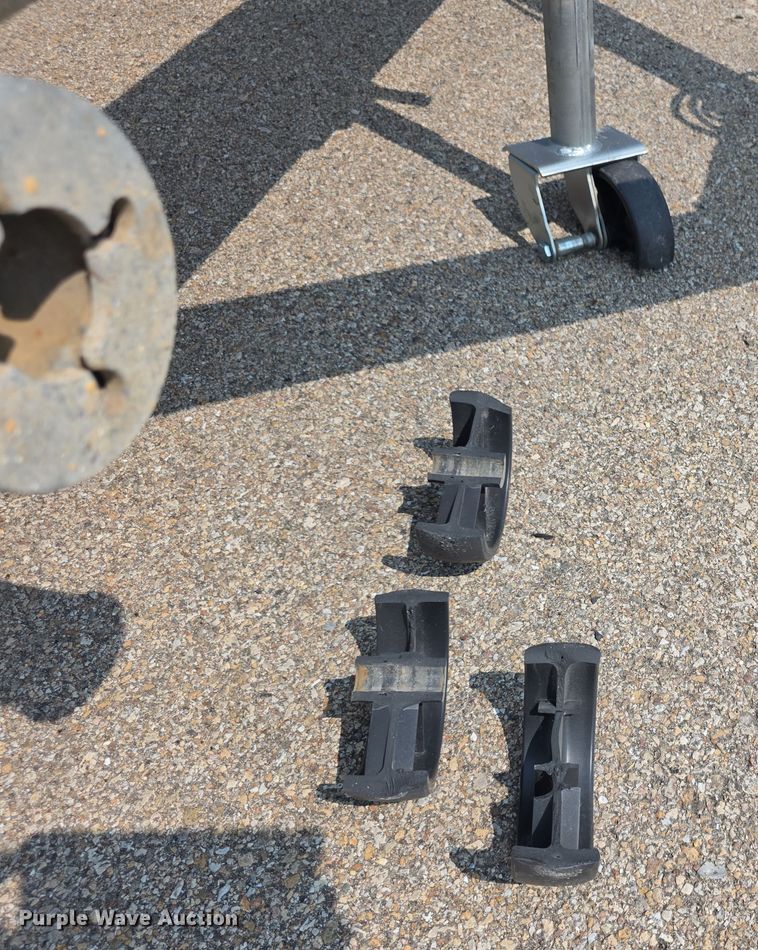 image for item EF3824 2012 Energy Absorption Systems crash attenuator trailer