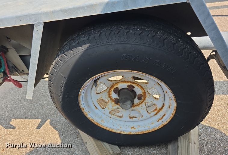 image for item EF3824 2012 Energy Absorption Systems crash attenuator trailer