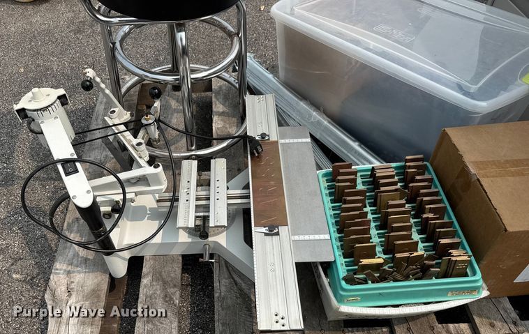 image for item EM8078 Office equipment