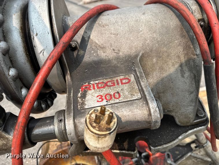 image for item EM8079 Ridgid 300 T2 pipe threader