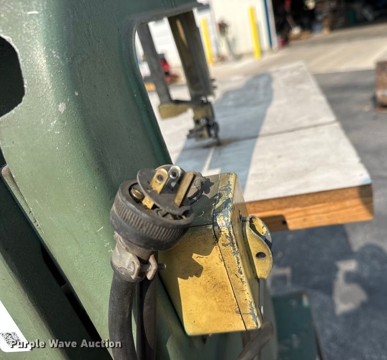 image for item EM8081 Powermatic  140 bandsaw 