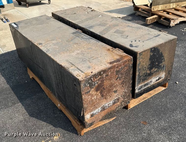 image for item EM8082 (2) Jobox toolboxes 