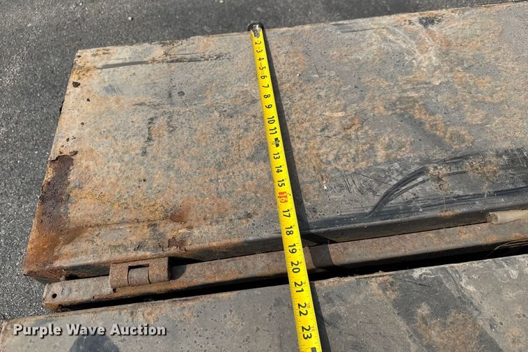 image for item EM8082 (2) Jobox toolboxes 