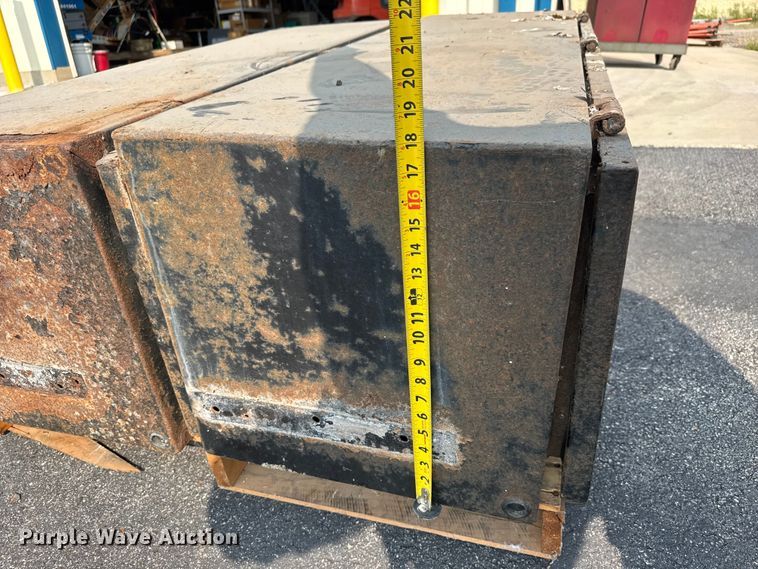 image for item EM8082 (2) Jobox toolboxes 