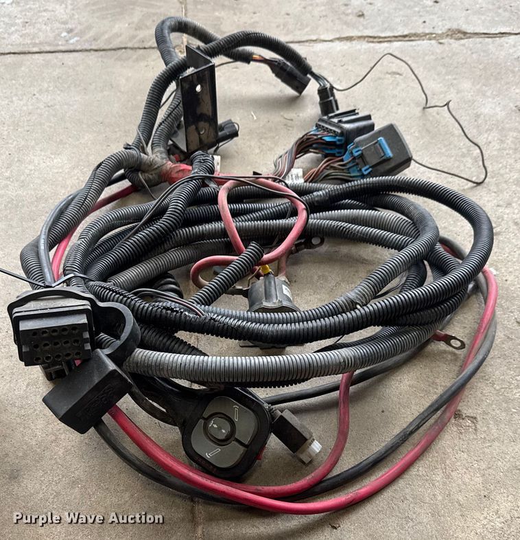 image for item EM8086 Boss snow plow