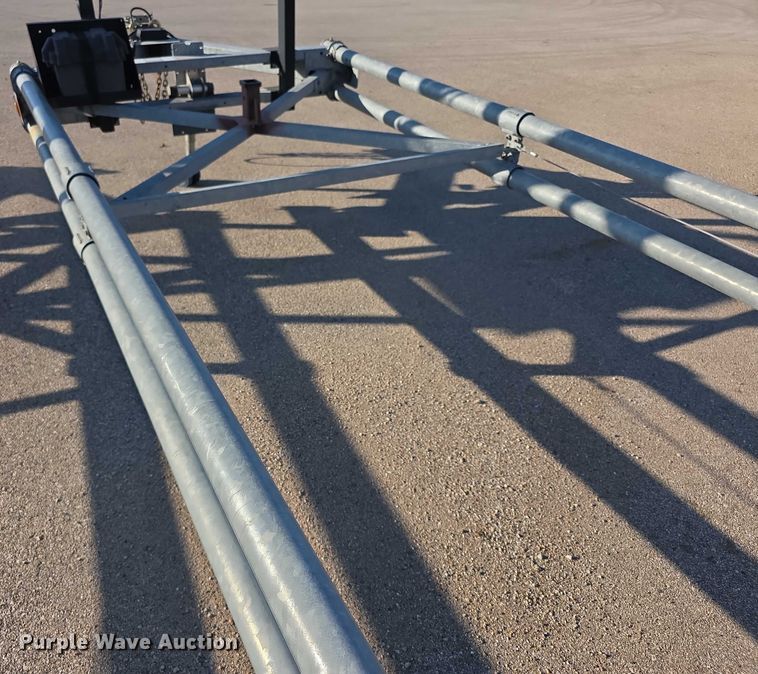 image for item FI0509 2014 Vorteq  VTQTL3  crash attenuator trailer