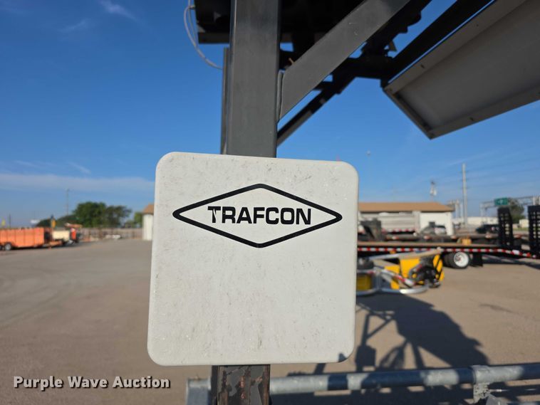 image for item FI0509 2014 Vorteq  VTQTL3  crash attenuator trailer