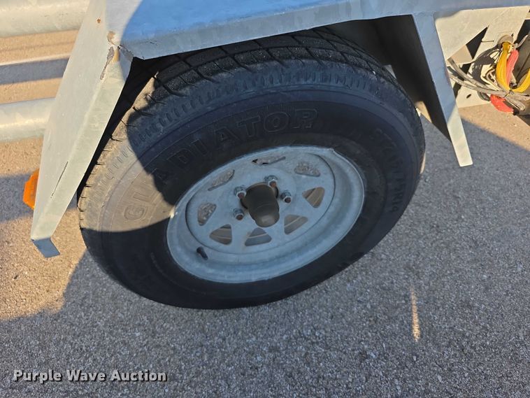 image for item FI0509 2014 Vorteq  VTQTL3  crash attenuator trailer