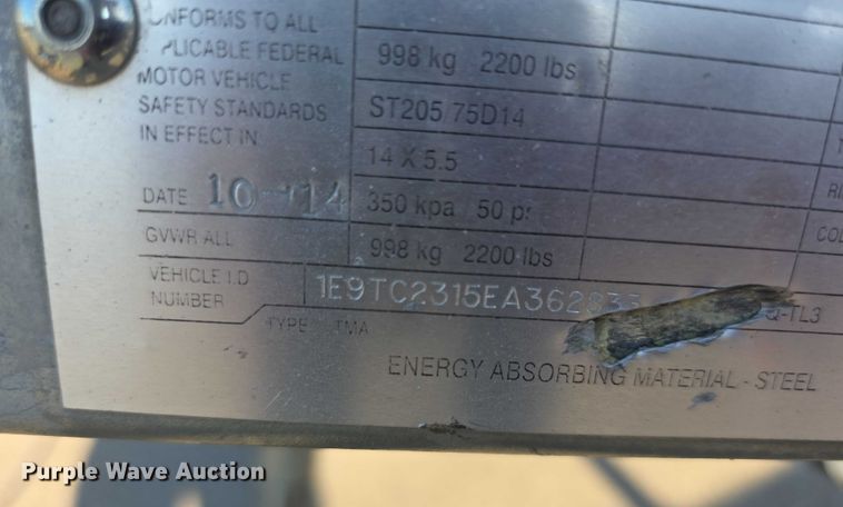 image for item FI0509 2014 Vorteq  VTQTL3  crash attenuator trailer