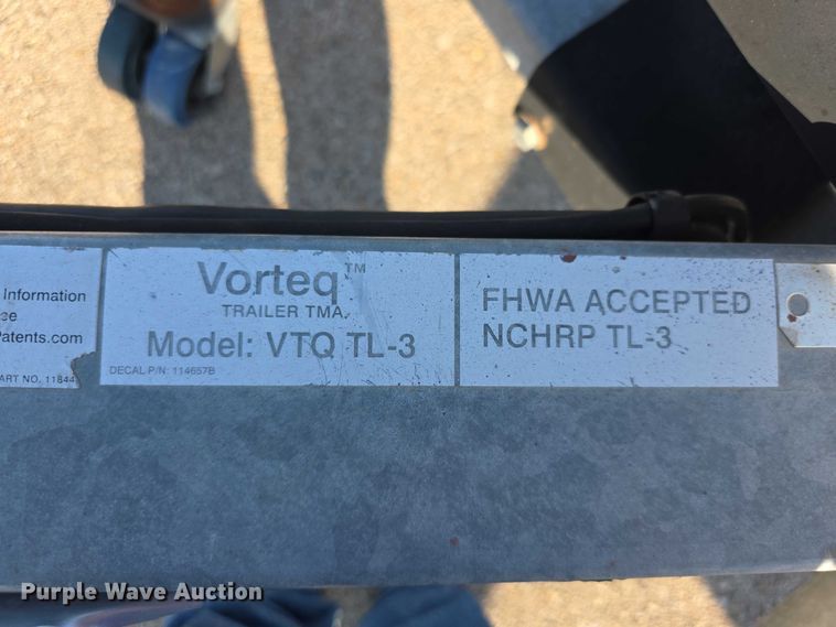 image for item FI0509 2014 Vorteq  VTQTL3  crash attenuator trailer