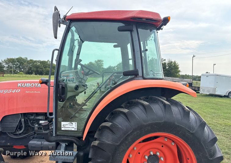 image for item DJ7790 2010 Kubota M9540 MFWD tractor