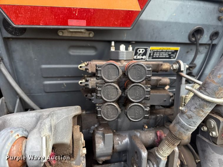 image for item DJ7790 2010 Kubota M9540 MFWD tractor