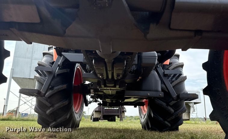 image for item DJ7790 2010 Kubota M9540 MFWD tractor