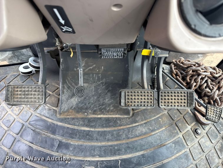 image for item DJ7790 2010 Kubota M9540 MFWD tractor