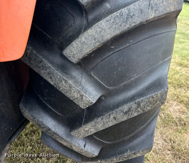 image for item DJ7790 2010 Kubota M9540 MFWD tractor