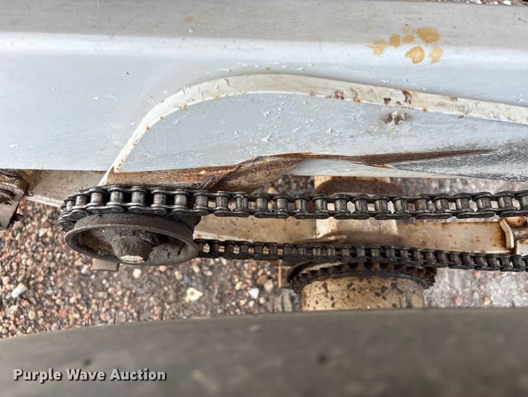 image for item DM5471 Willmar Super 600 spreader