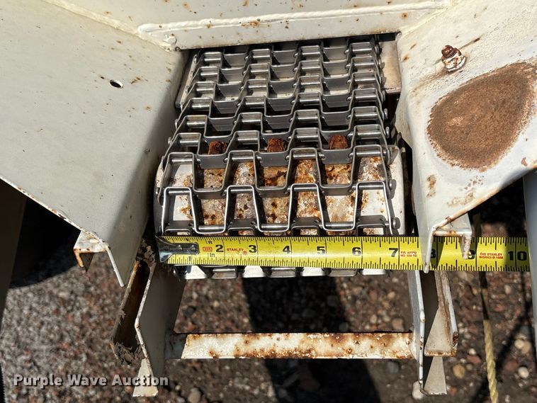 image for item DM5471 Willmar Super 600 spreader