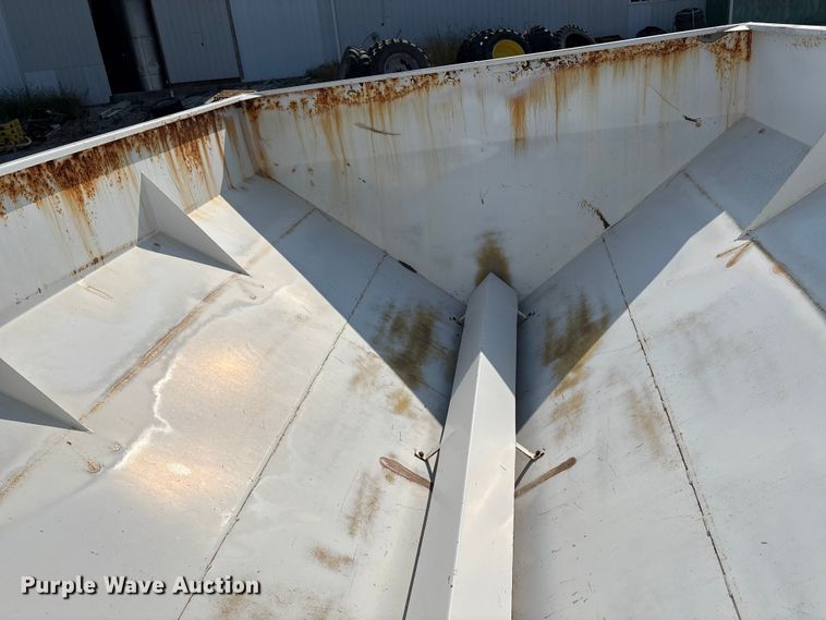 image for item DM5471 Willmar Super 600 spreader