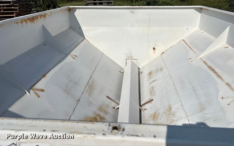 image for item DM5471 Willmar Super 600 spreader