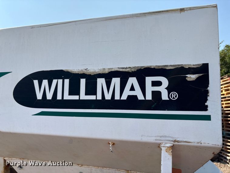 image for item DM5471 Willmar Super 600 spreader