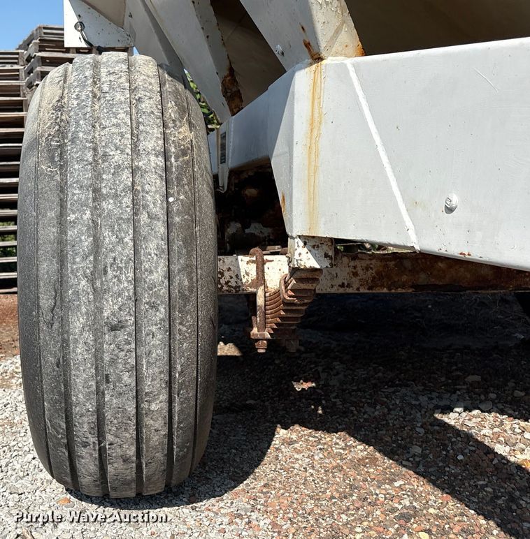 image for item DM5471 Willmar Super 600 spreader