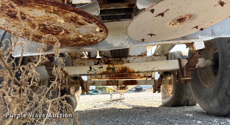 image for item DM5472 Willmar spreader