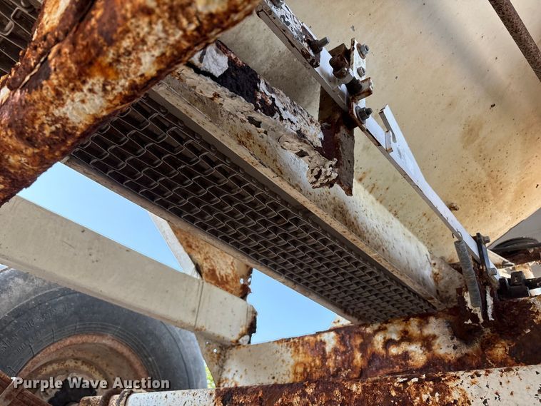 image for item DM5472 Willmar spreader