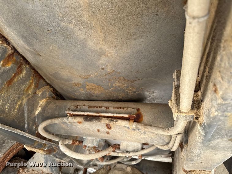 image for item DM5474 2012 Terra Gator 7300B spreader