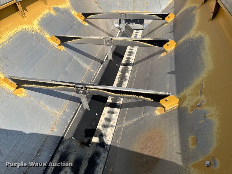 image for item DM5474 2012 Terra Gator 7300B spreader