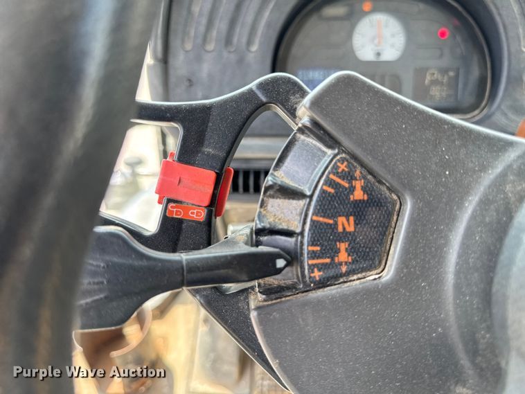 image for item DM5474 2012 Terra Gator 7300B spreader