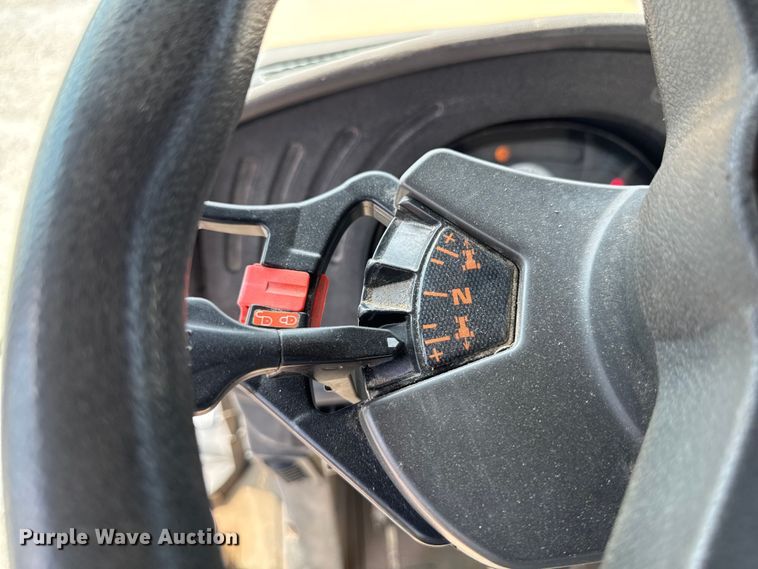 image for item DM5474 2012 Terra Gator 7300B spreader