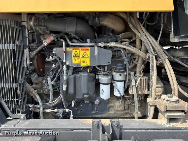 image for item DM5474 2012 Terra Gator 7300B spreader