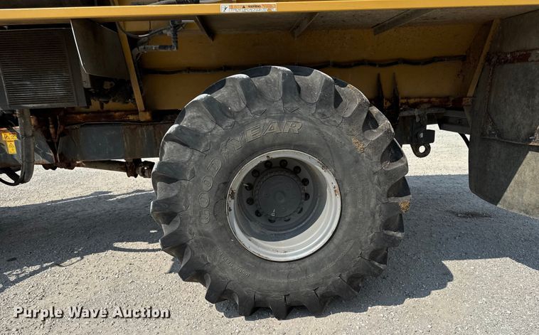 image for item DM5474 2012 Terra Gator 7300B spreader