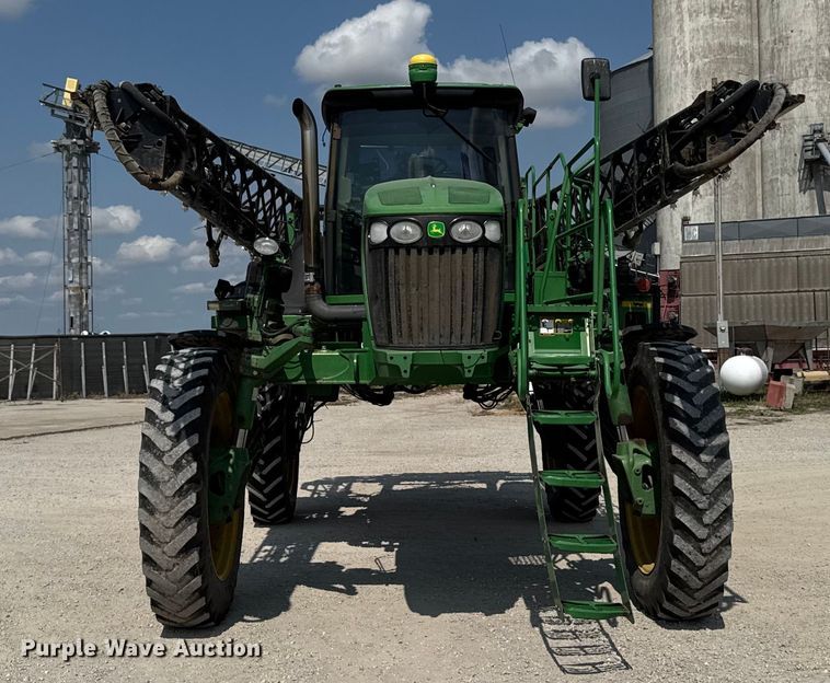 image for item DM5475 2011 John Deere 4730 sprayer