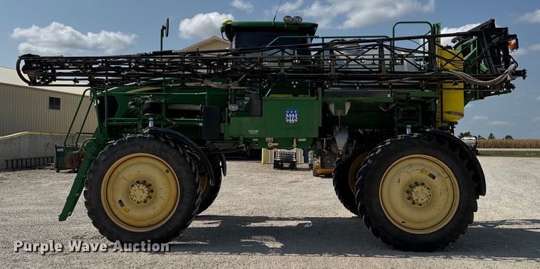 image for item DM5475 2011 John Deere 4730 sprayer