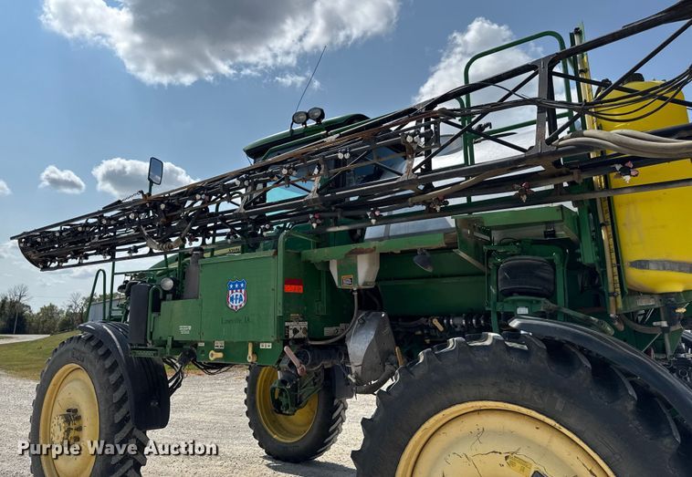 image for item DM5475 2011 John Deere 4730 sprayer