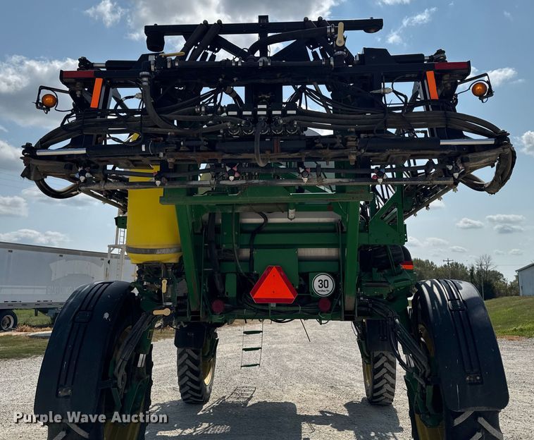 image for item DM5475 2011 John Deere 4730 sprayer