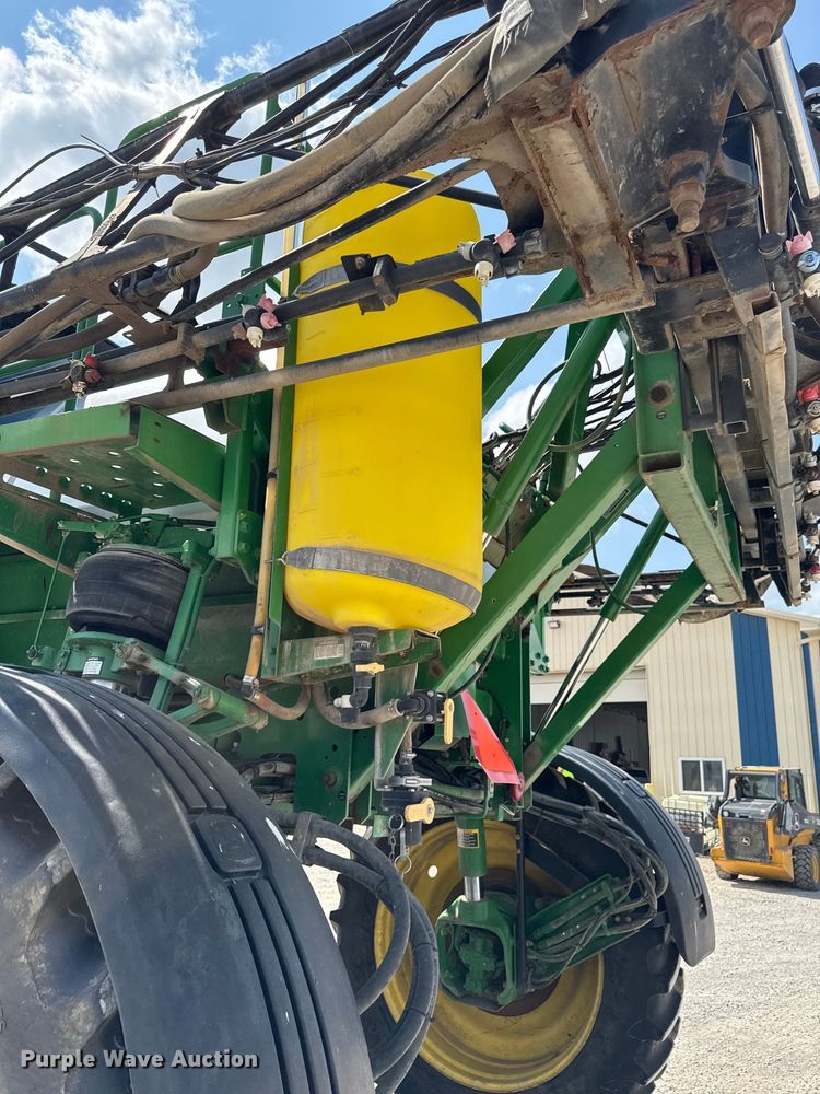 image for item DM5475 2011 John Deere 4730 sprayer